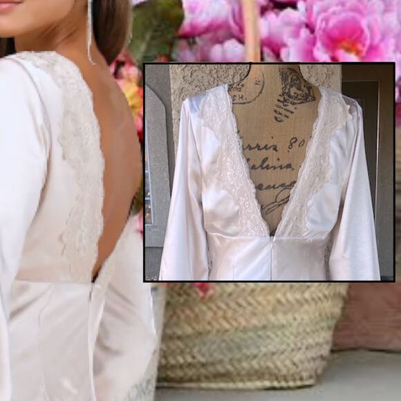 Lulus Women Illustrious Elegance Champagne Satin Long Sleeve Midi Dress Size: L - Picture 4 of 10